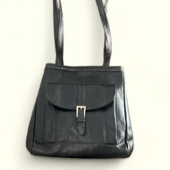 Harold's Handbags - Harold’s • Black Vintage Leather Shoulder Bag